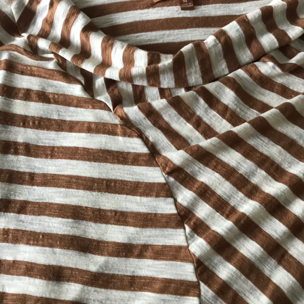 Ellen Tracy top! - Picture 4 of 6